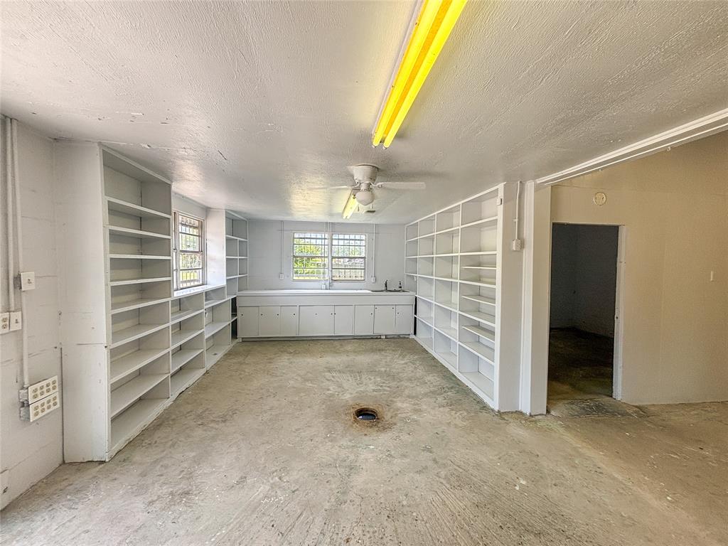 11833 Highway 90 Property Photo 11