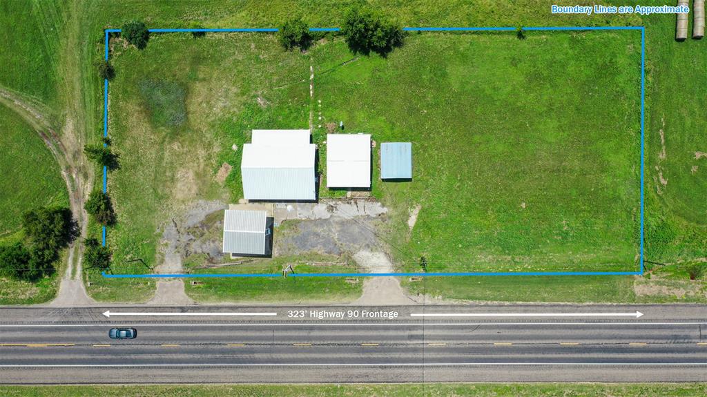 11833 Highway 90 Property Photo 17