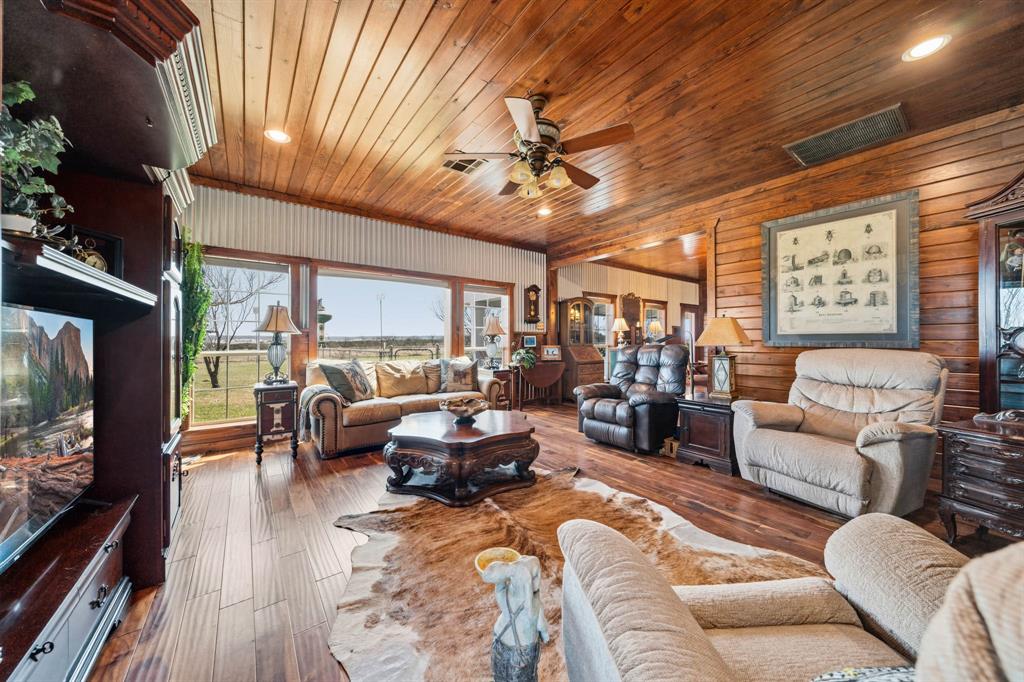 1642 County Road 234 Property Photo 14