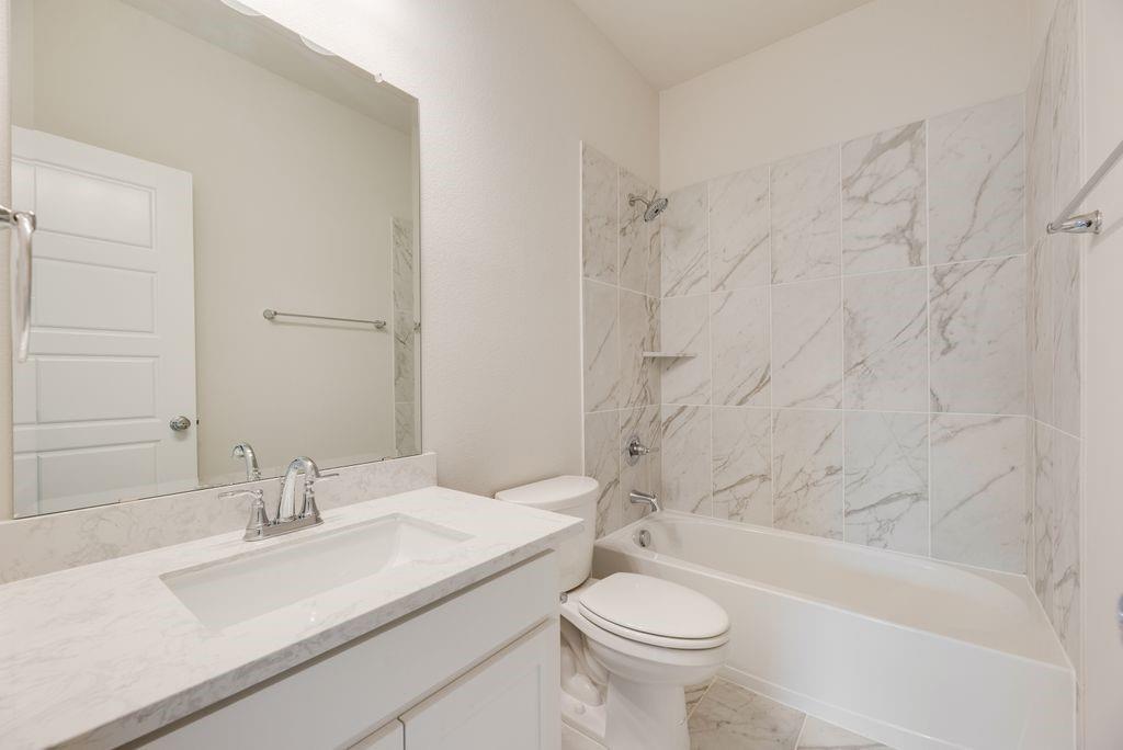 1431 Potenza Way Property Photo 30