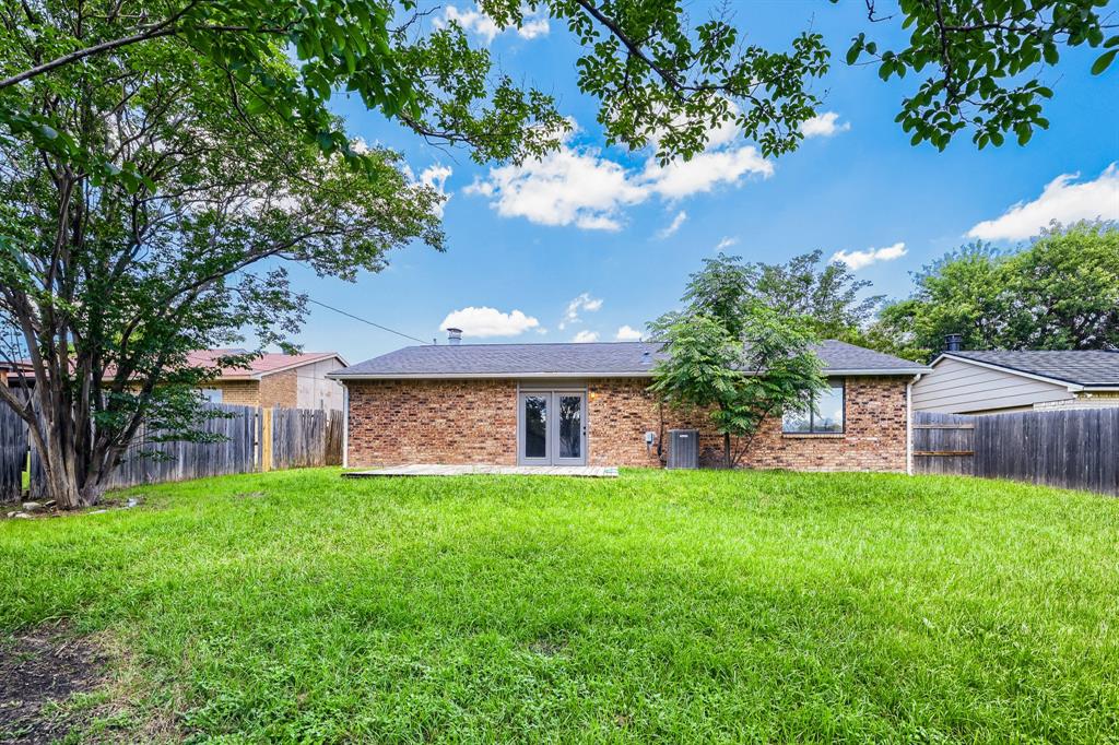 804 Netherland Drive Property Photo 3
