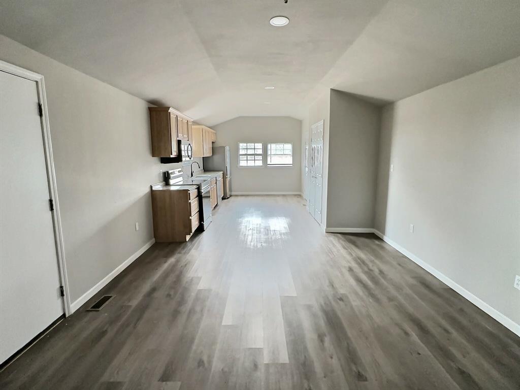 6535 Field Drive Property Photo 4