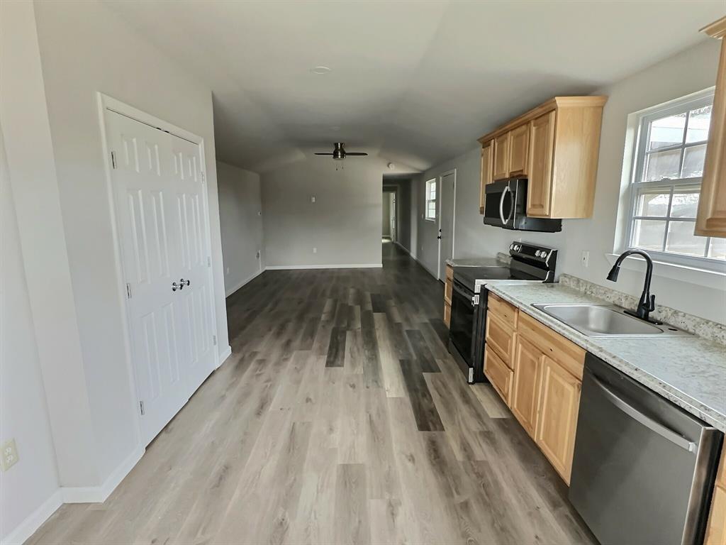 6535 Field Drive Property Photo 5
