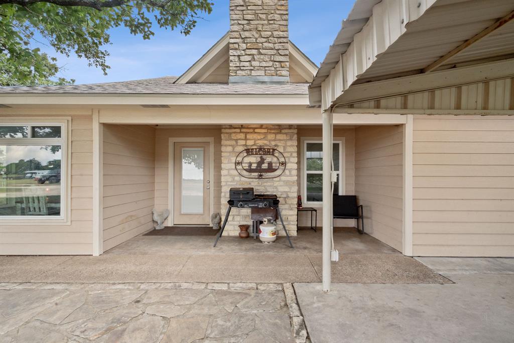 298 Townson Property Photo 9