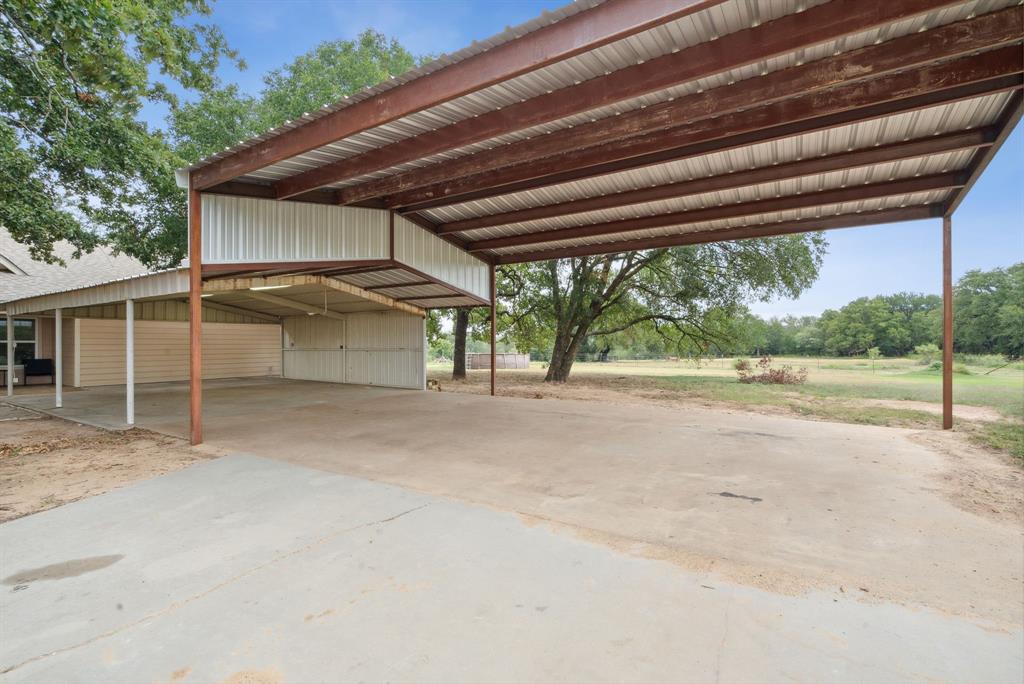 298 Townson Property Photo 12