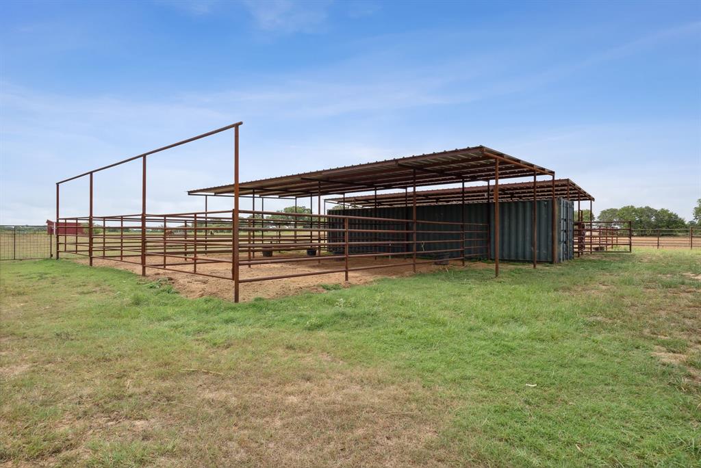 298 Townson Property Photo 14