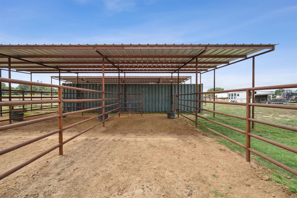 298 Townson Property Photo 15