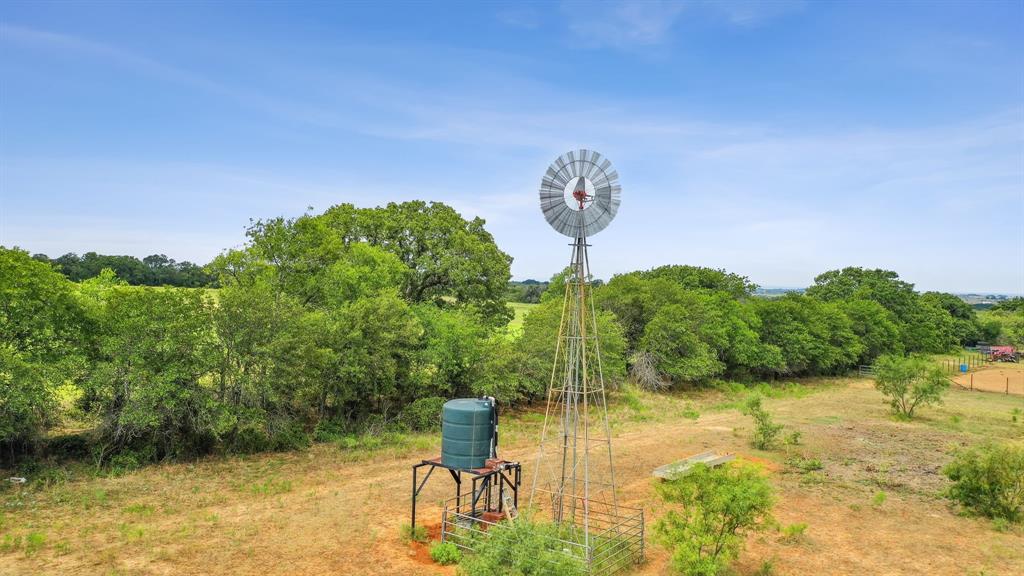 298 Townson Property Photo 18