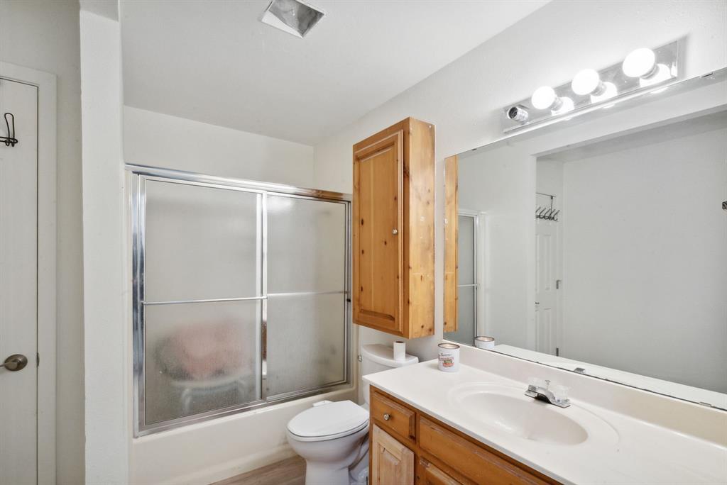 298 Townson Property Photo 33