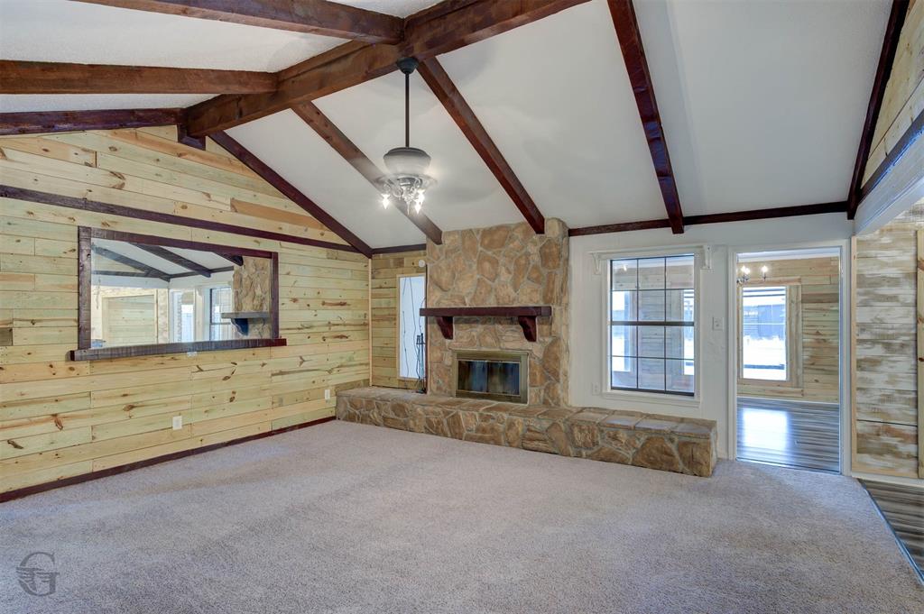 211 Chimney Lane Property Photo 3