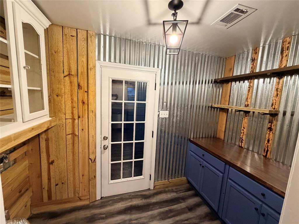 211 Chimney Lane Property Photo 21
