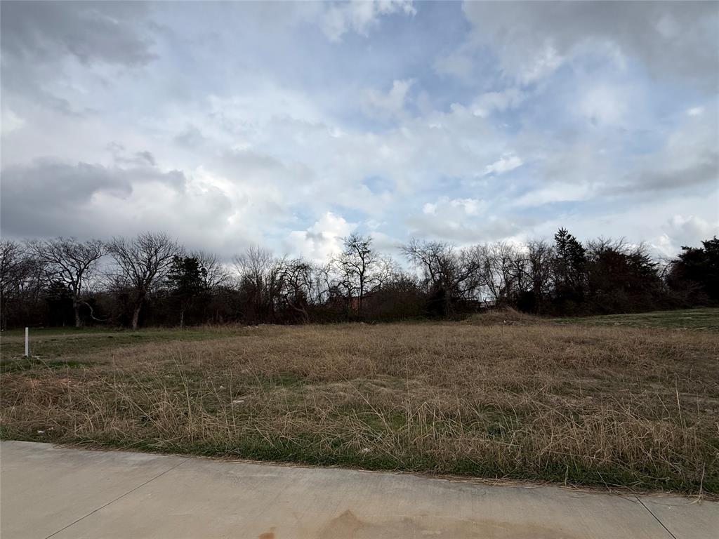 114 Indian Property Photo 1