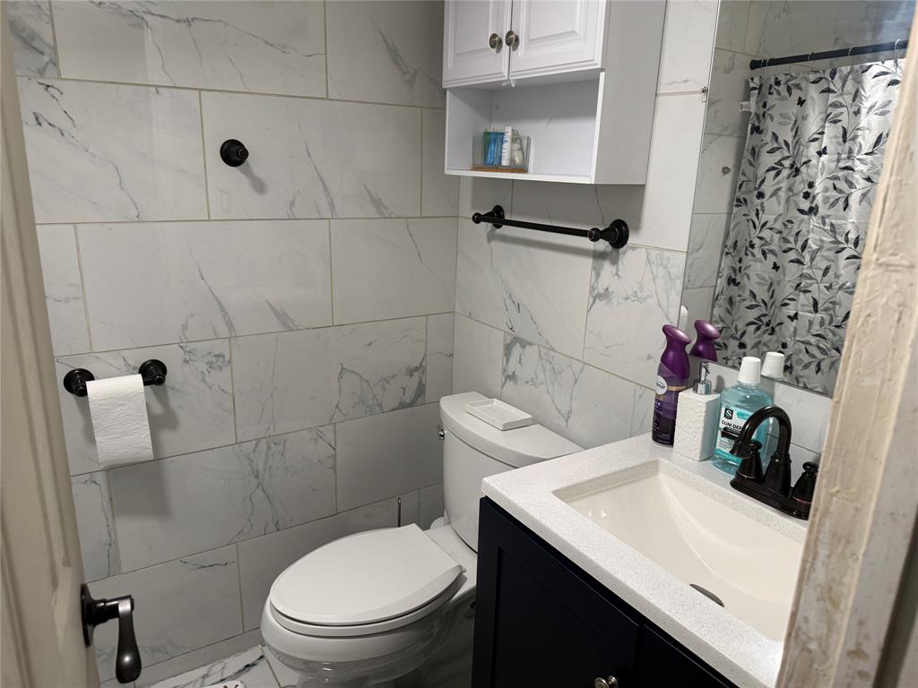 9822 Amberton Parkway Property Photo 9