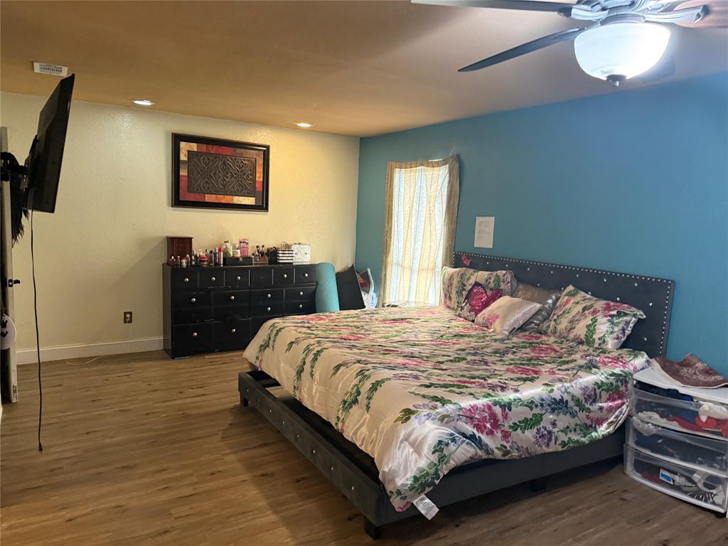 9822 Amberton Parkway Property Photo 22