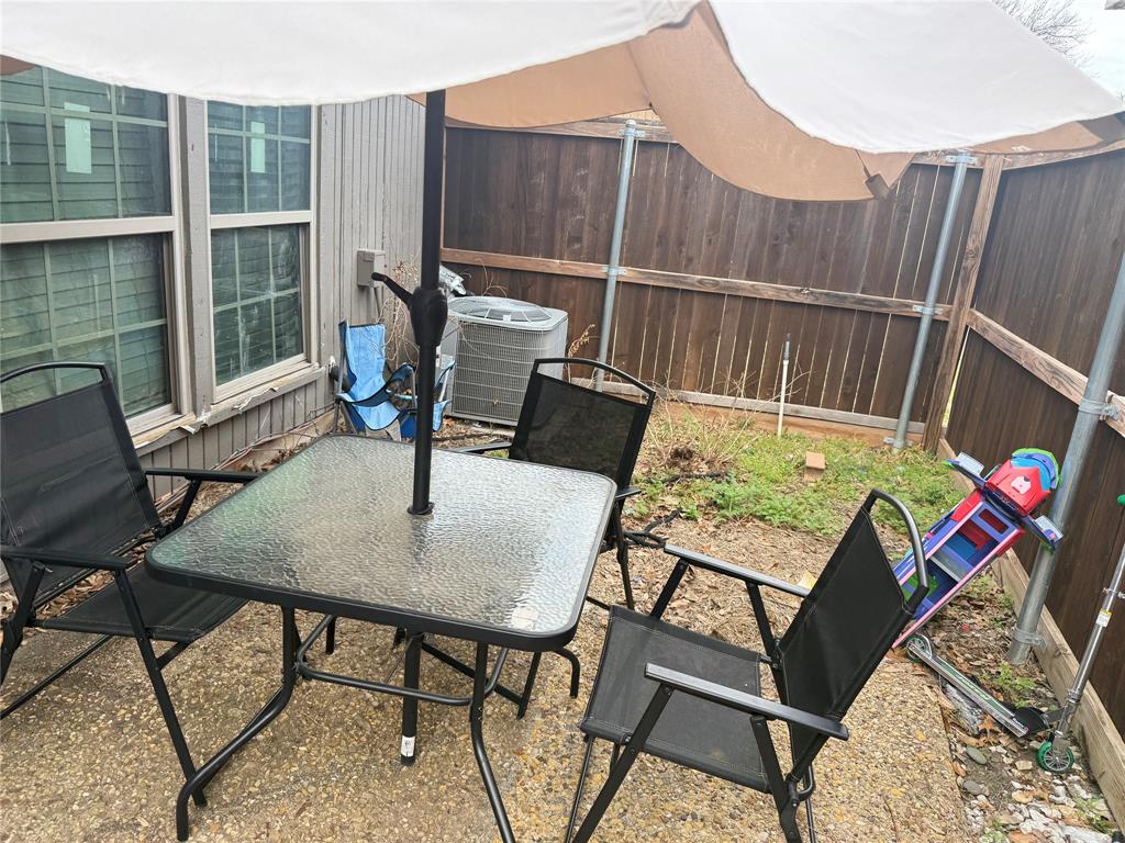 9822 Amberton Parkway Property Photo 26