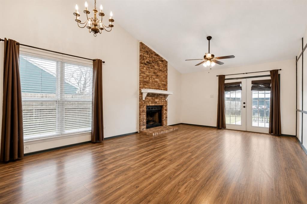 744 Lee Street Property Photo 1