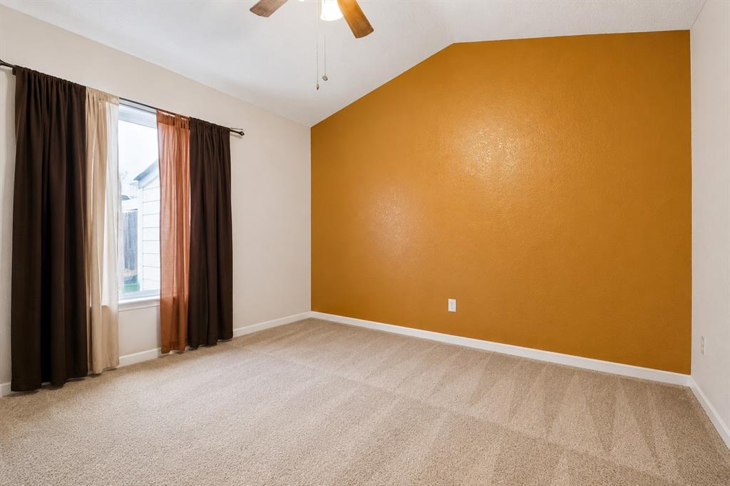 744 Lee Street Property Photo 7