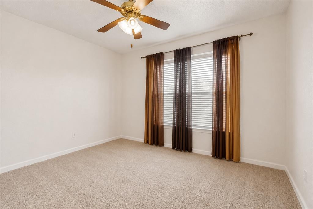 744 Lee Street Property Photo 10