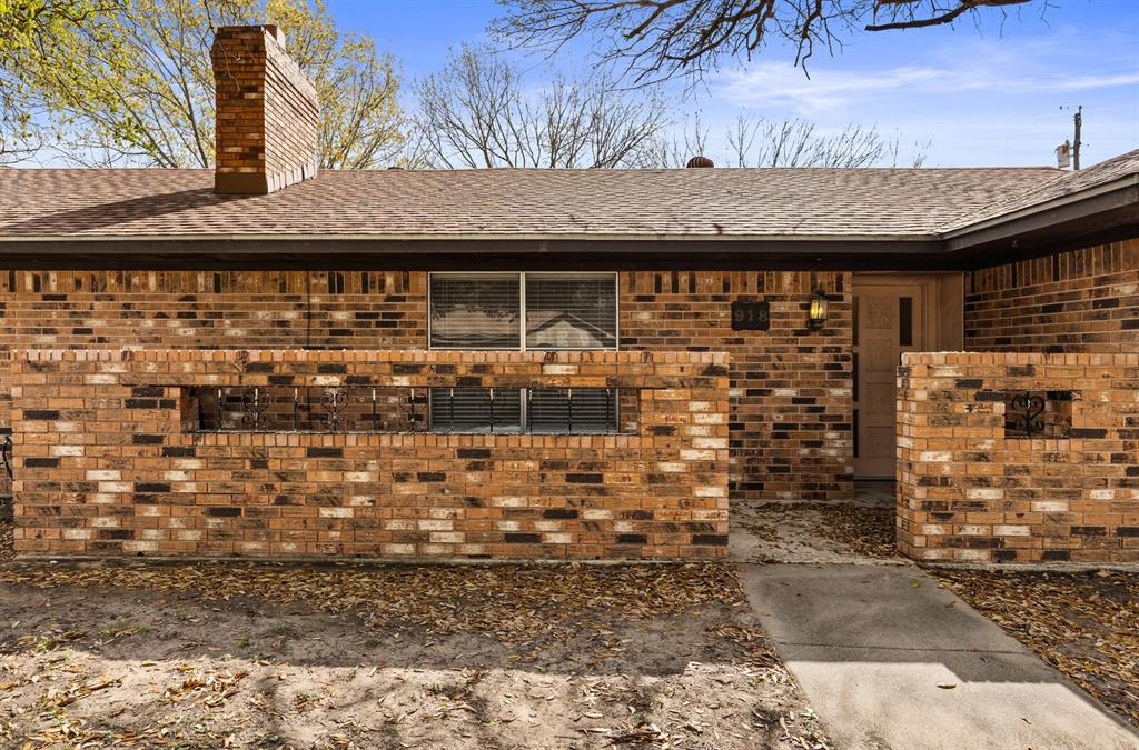 918 Saint Charles Court Property Photo 33