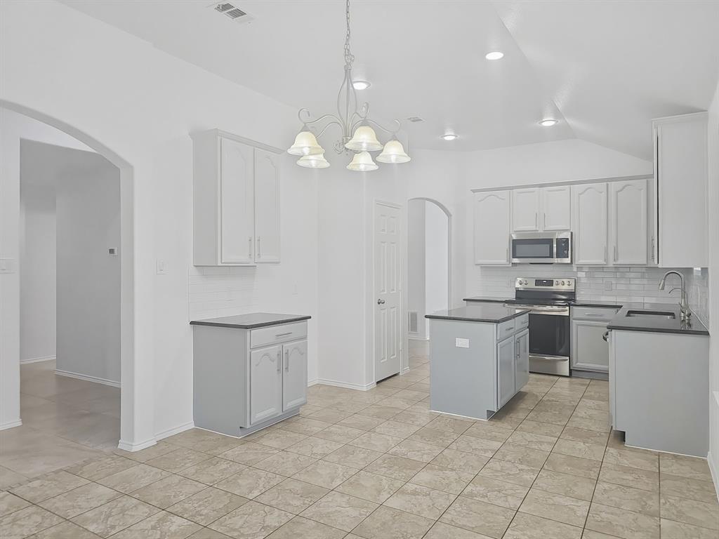 3321 Capetown Drive Property Photo 1