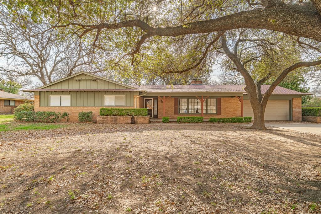 980 N Harbin Drive Property Photo 1