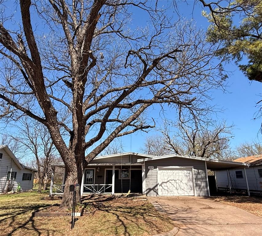 312 W Church Street Property Photo 1
