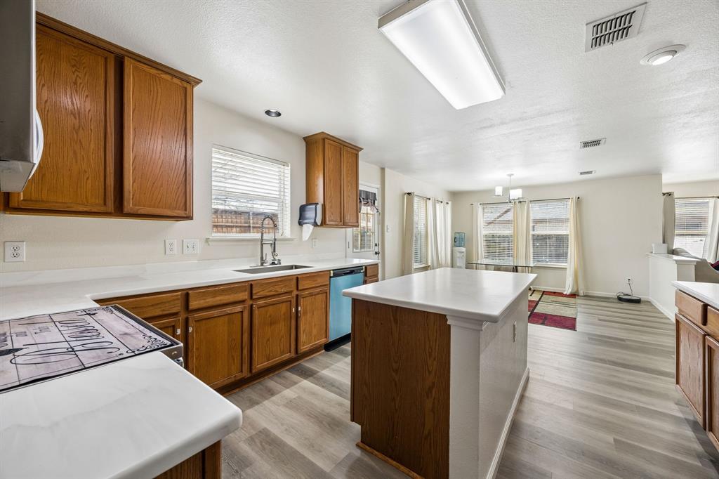 4706 Creekview Lane Property Photo 1