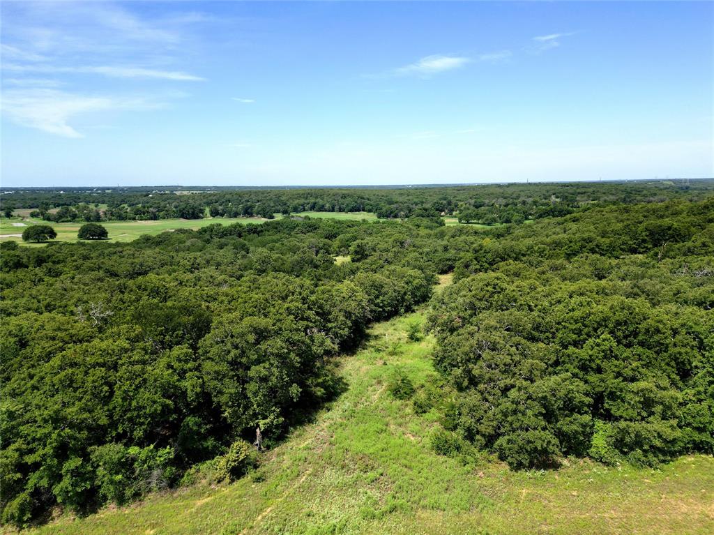 00 Cr 1593 Property Photo 7