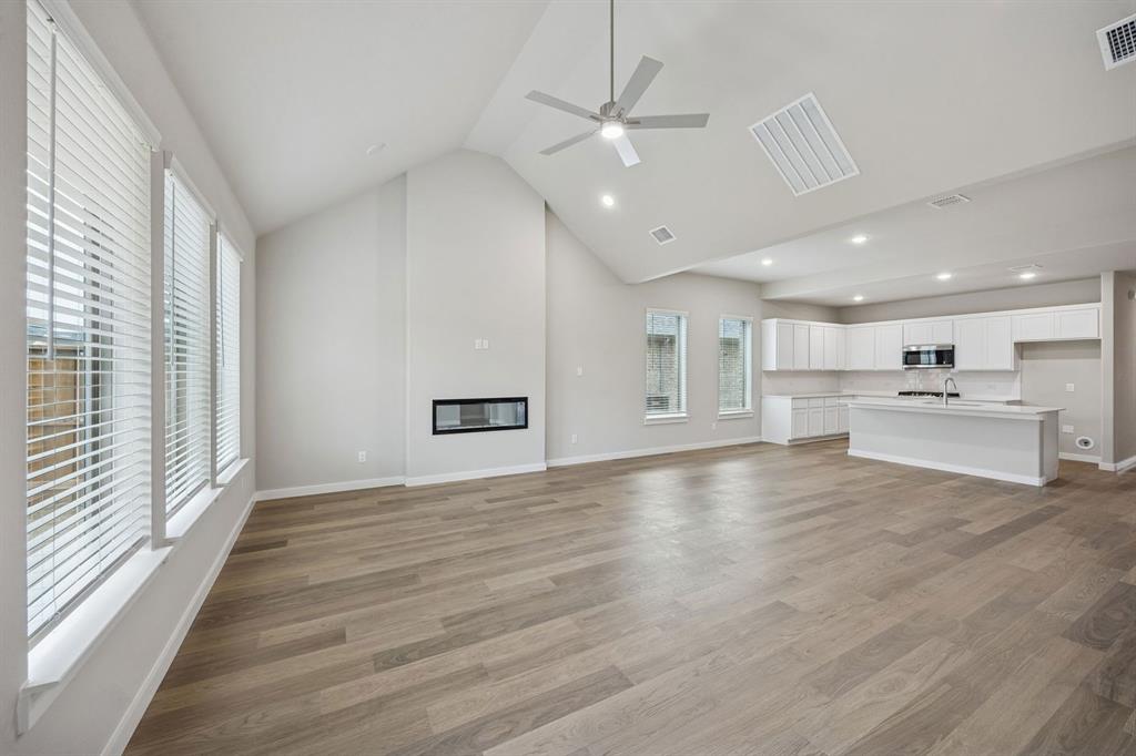 2104 Sunshining Road Property Photo 15