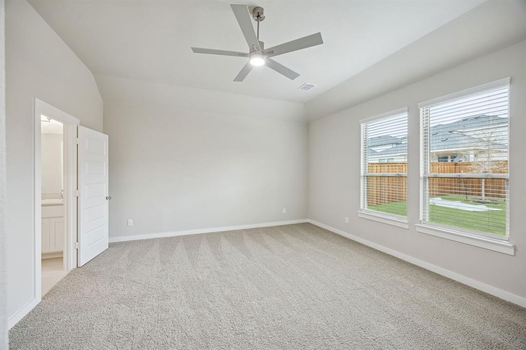 2104 Sunshining Road Property Photo 23