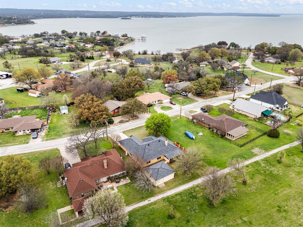 139 Runaway Bay Drive Property Photo 33