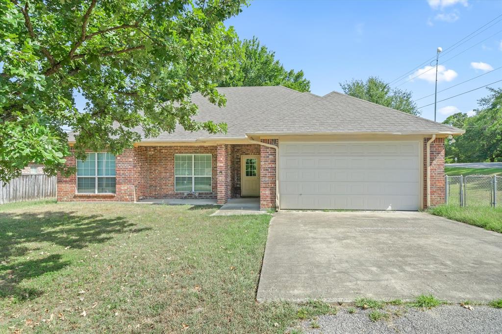 400 Bent Creek Dr Property Photo 1