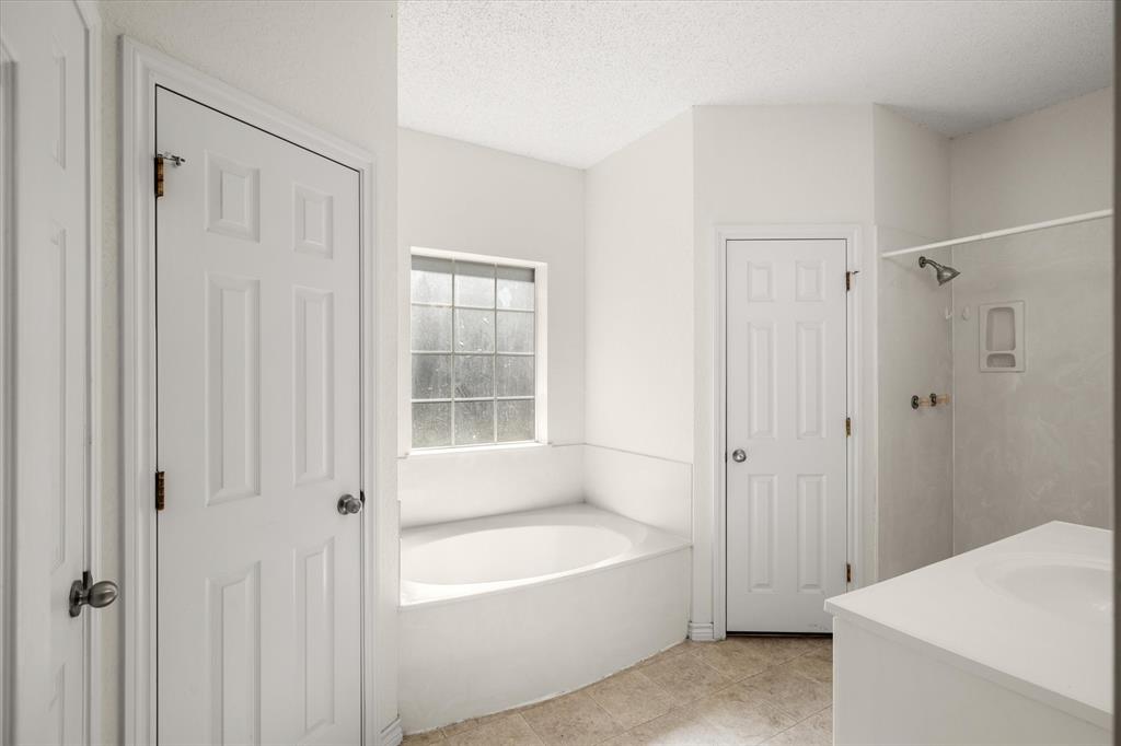 400 Bent Creek Dr Property Photo 10