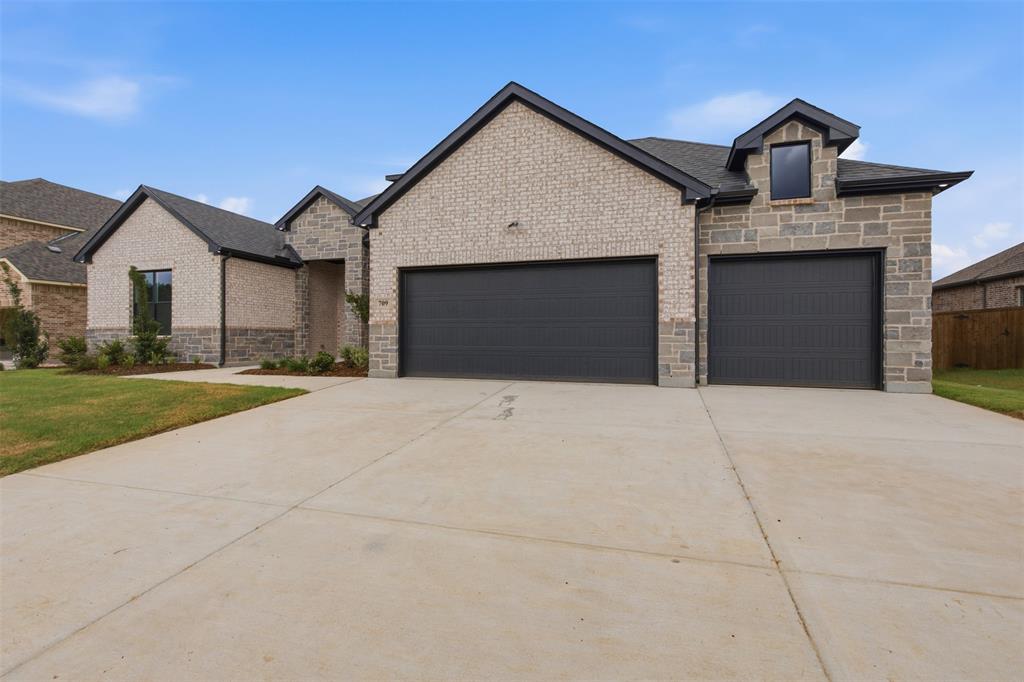709 Allison Drive Property Photo 1