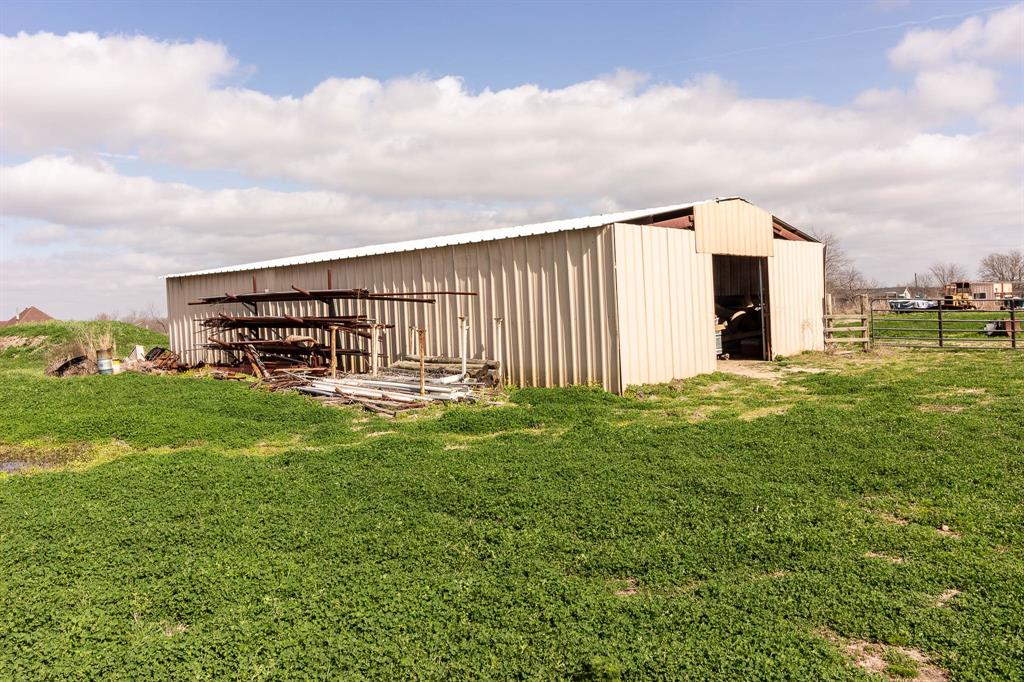 4331 Fm 2727 Property Photo 4