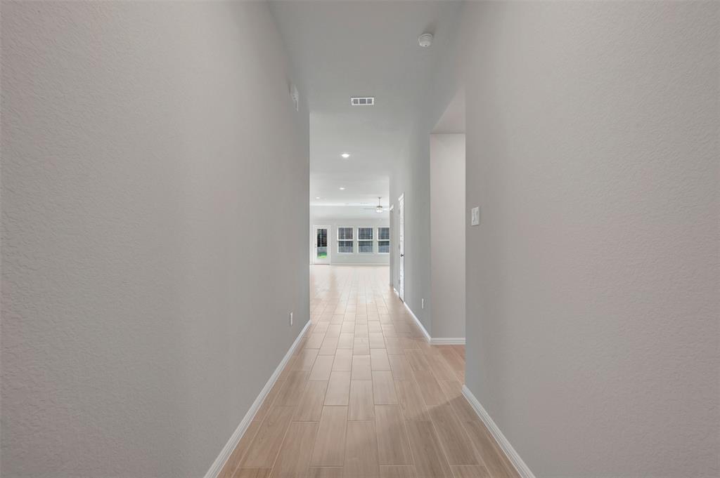 725 Grand Dale Drive Property Photo 6