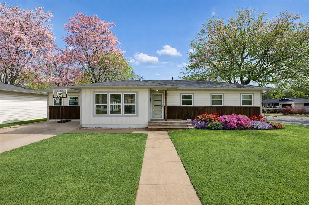1401 N Highland Avenue Property Photo 1