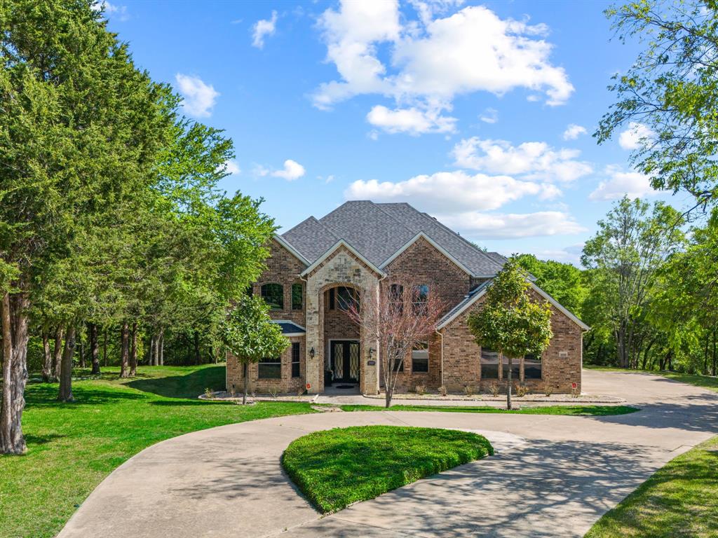 1559 Cypress Bend Drive Property Photo 2