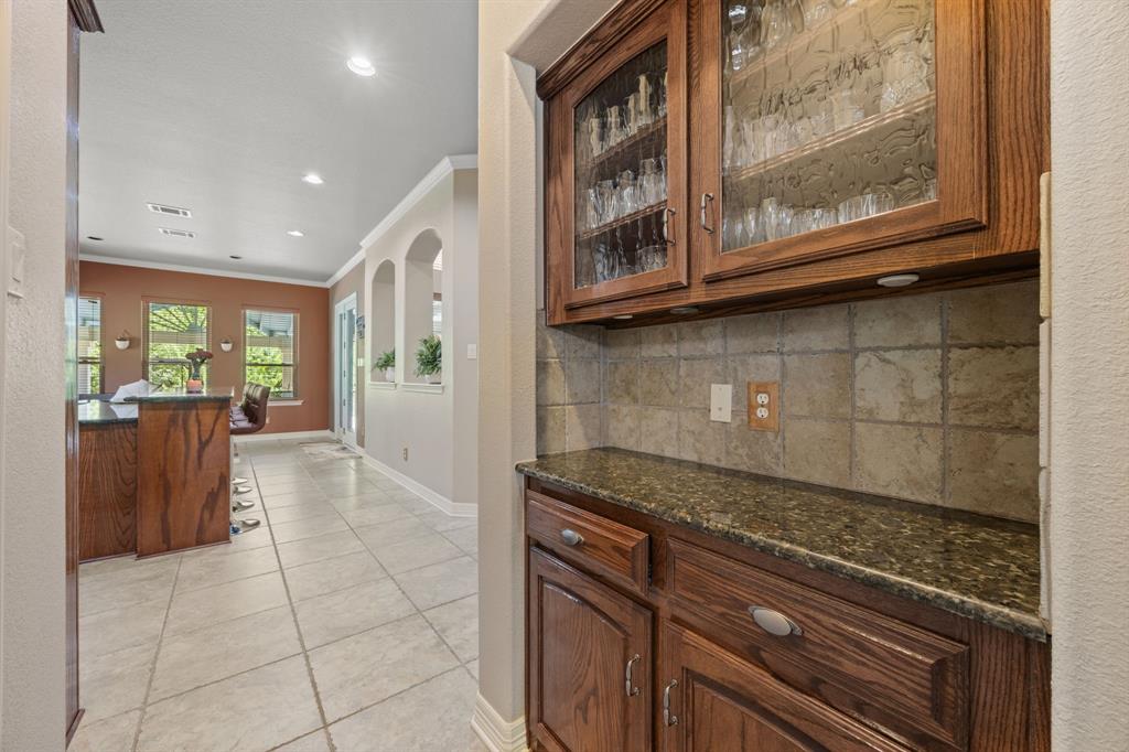 1559 Cypress Bend Drive Property Photo 8