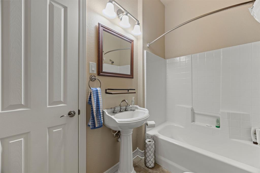 1559 Cypress Bend Drive Property Photo 28