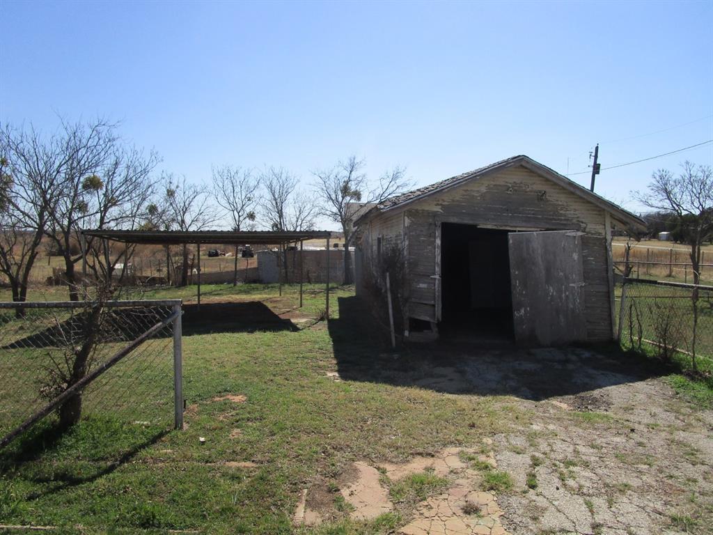 106 E Magnolia Avenue Property Photo 5