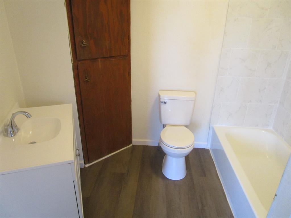 106 E Magnolia Avenue Property Photo 18