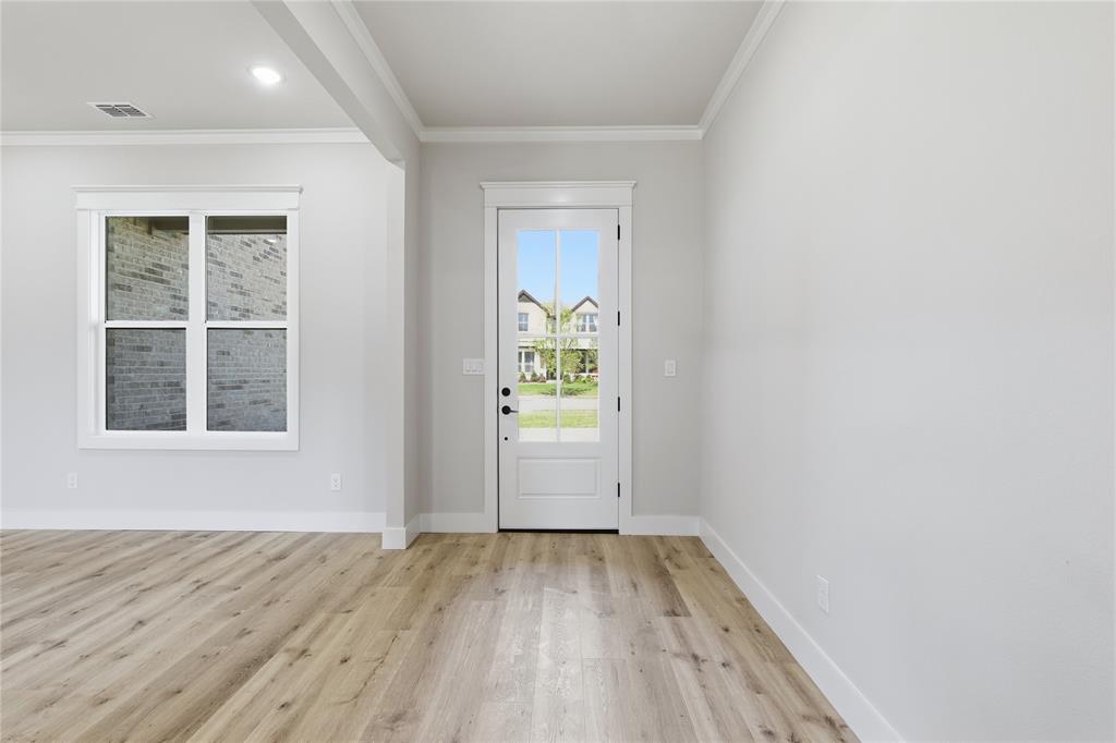 713 Anne Road Property Photo 3