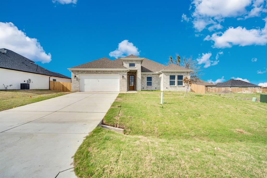 340 E Marshall Court Property Photo 4