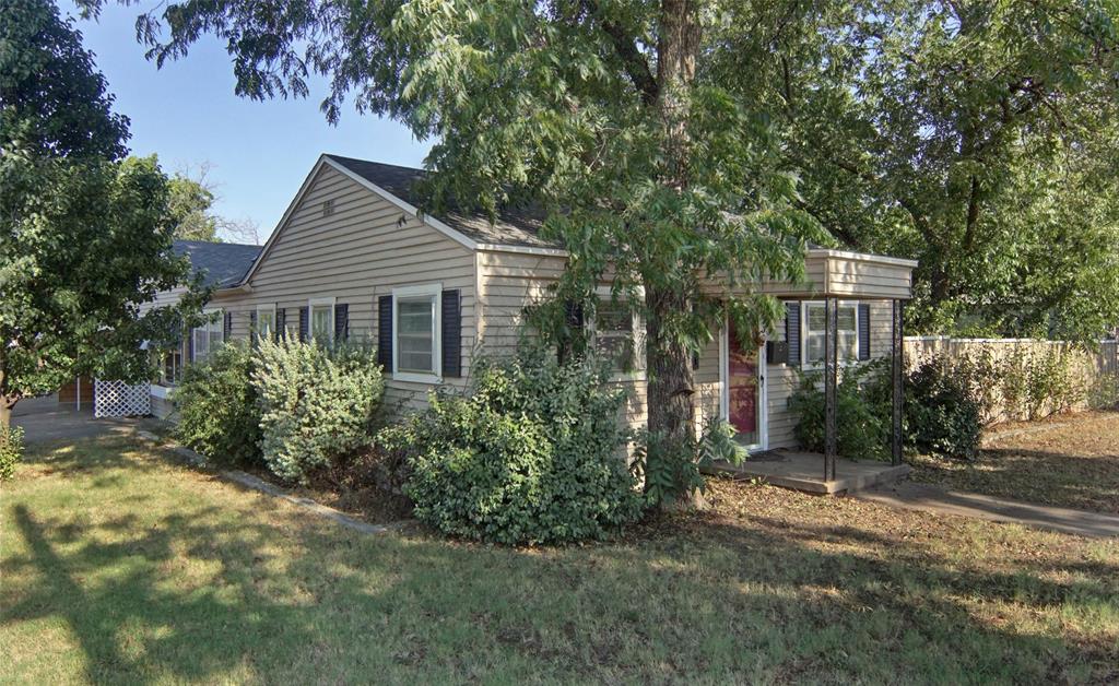 730 Indiana Street Property Photo 2