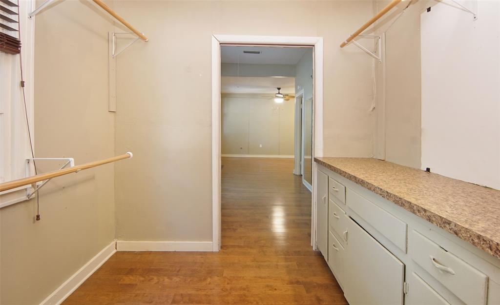730 Indiana Street Property Photo 4