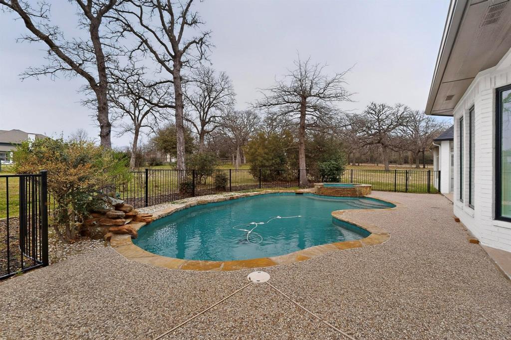 531 E Hickory Ridge Circle Property Photo 33
