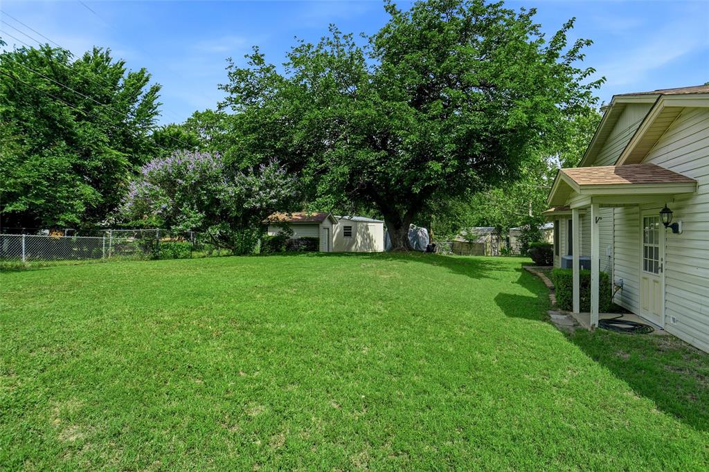 1004 Gladstone Avenue Property Photo 17