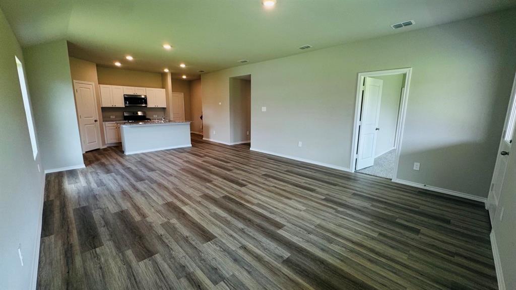 16569 Port Arthur Place Property Photo 5