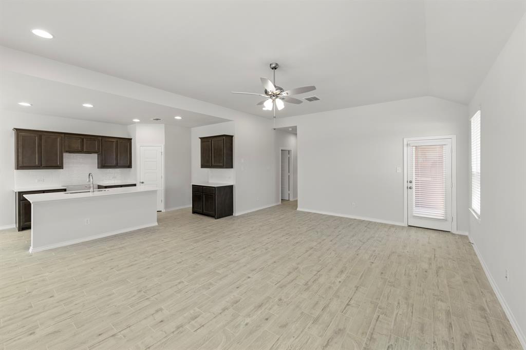 3732 Honey Daisy Drive Property Photo 14